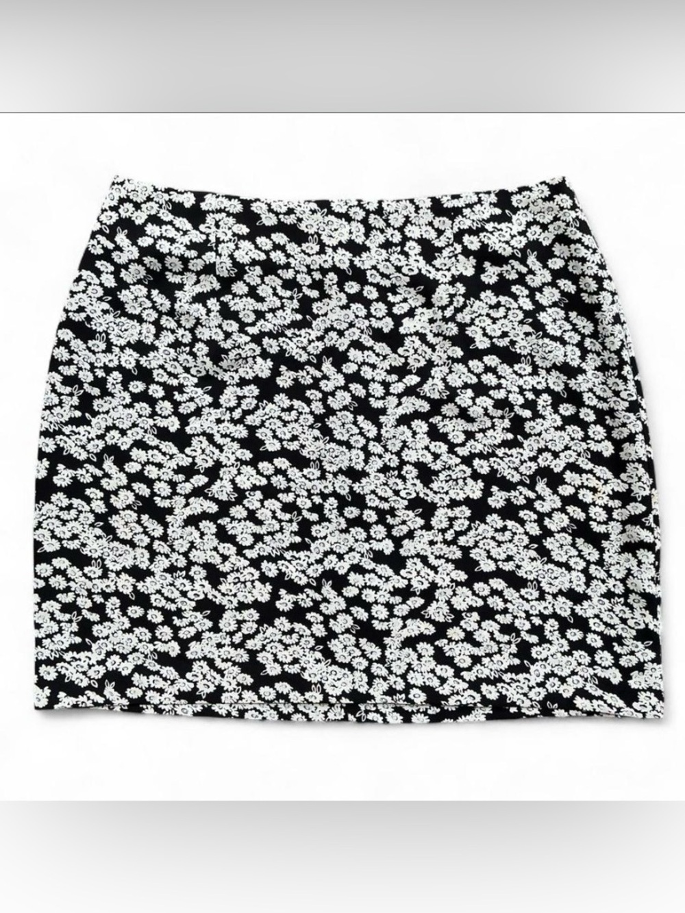 Y2K Indie Sleaze Whimsigoth Black & Cream Floral Mini Skirt